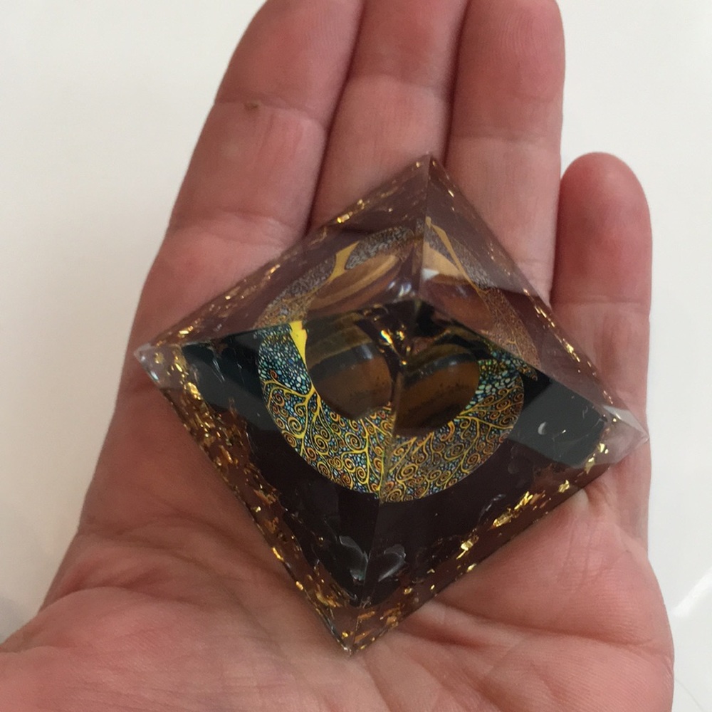 Healing Crystal Natural Tiger Eye Orgonite Pyramid Energy Reiki ChakraMeditation - Picture 9 of 12